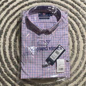 Men’s vineyard vines button down